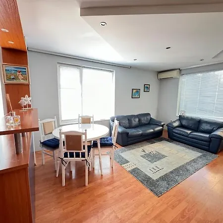 Blue Lagoon Apartment